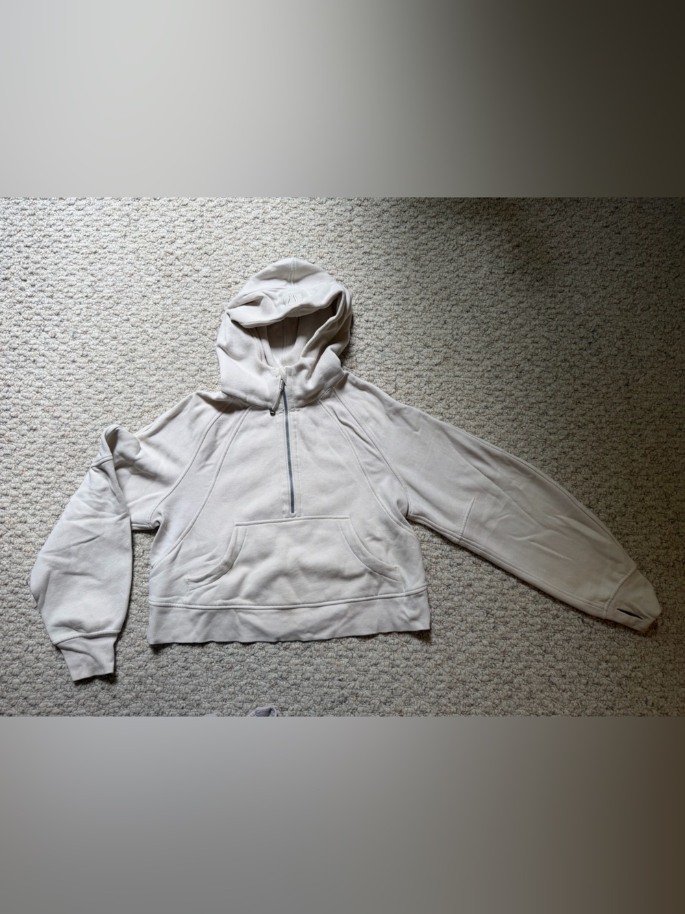Lululemon Athletica Scuba Hoodie Half Zip.